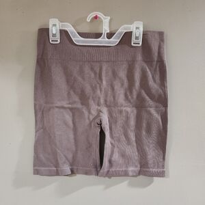 Gilly Hicks Athletic Ribbed Seamless Shorts Brown Size M